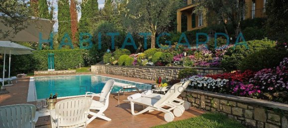 7 rooms Villa in Gardone Riviera, Italy No. 121495 5
