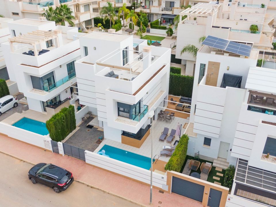 3 bedrooms Villa in Rojales, Spain No. 176099