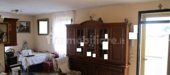 Apartamento de 4 habitaciónes en Montevarchi, Italy No. 74516 2