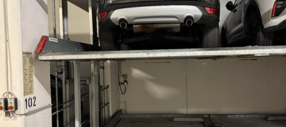 موقف سيارات في Dusseldorf, Germany رقم 340201 3