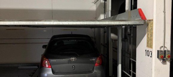 موقف سيارات في Dusseldorf, Germany رقم 340201 4