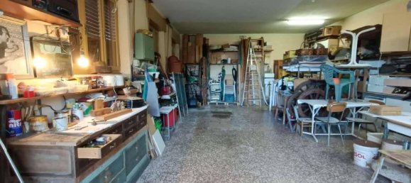 4-Zimmer Haus in Viano, Italy, Nr. 158105 11