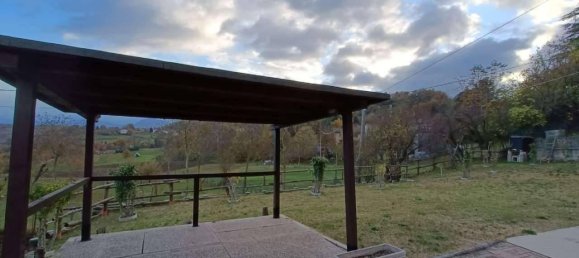 4-Zimmer Haus in Viano, Italy, Nr. 158105 2