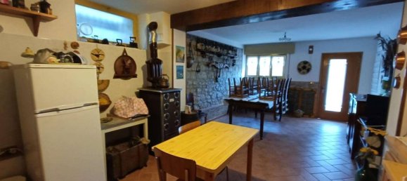 4-Zimmer Haus in Viano, Italy, Nr. 158105 7