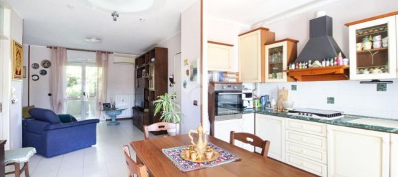 4 rooms Apartment in Porto Sant'Elpidio, Italy No. 276646 3