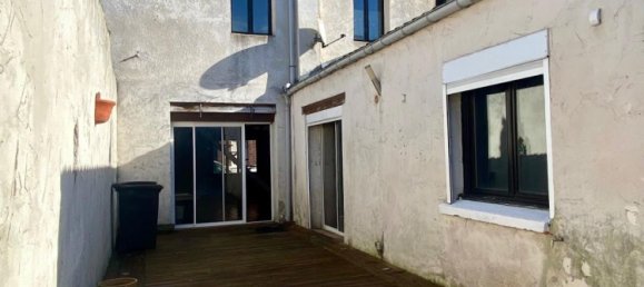 Casa de 3 dormitorios en Denain, France No. 225338 12
