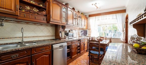 5 bedrooms House in Corroios, Portugal No. 164021 5