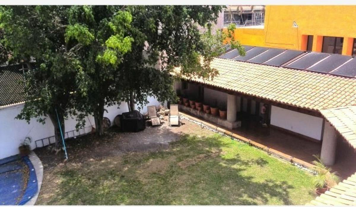 10 bedrooms House in Morelos, Mexico No. 163572