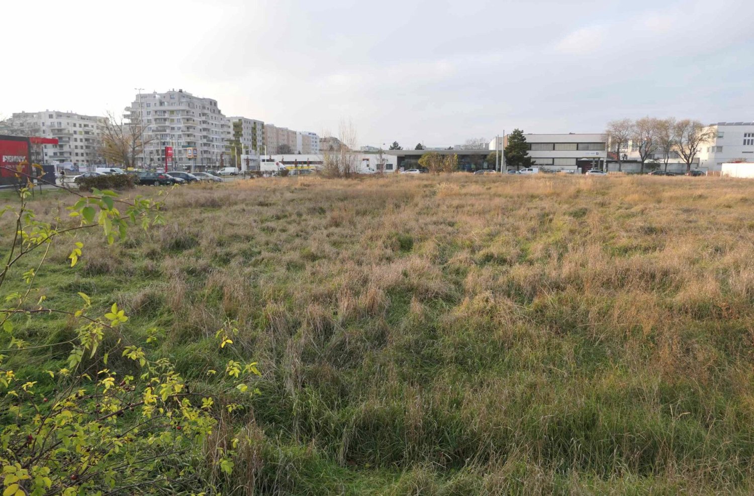  Land in Vienna, Austria No. 135023