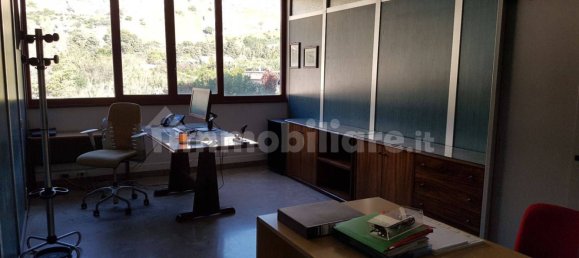 Armazém de 5 divisões em Palermo, Italy N.º 259401 6