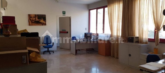 Armazém de 5 divisões em Palermo, Italy N.º 259401 8