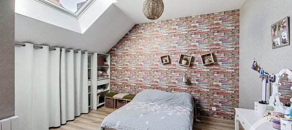 4 bedrooms House in Saint-Bonnet-de-Rochefort, France No. 201236 9