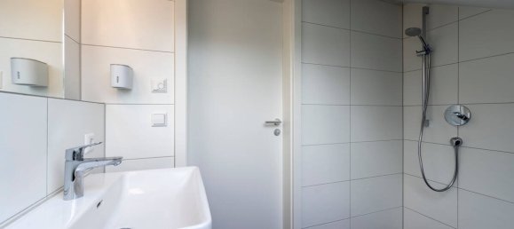 Таунхаус с 5 комнатами в Штутгарт, Германия № 18032 27