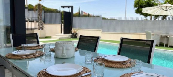 3 bedrooms Villa in San Miguel de Salinas, Spain No. 12741 4