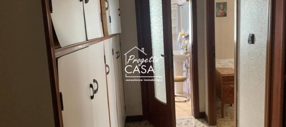 2 Schlafzimmer Wohnung in San Giorgio a Cremano, Italy, Nr. 260922 14