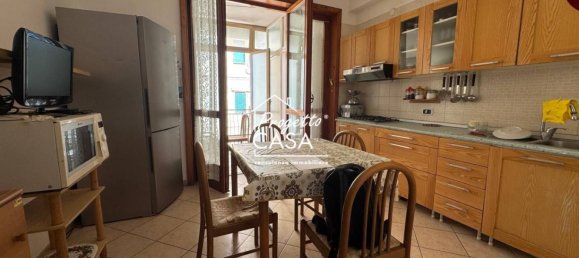 2 Schlafzimmer Wohnung in San Giorgio a Cremano, Italy, Nr. 260922 11