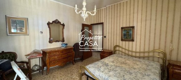 2 Schlafzimmer Wohnung in San Giorgio a Cremano, Italy, Nr. 260922 10