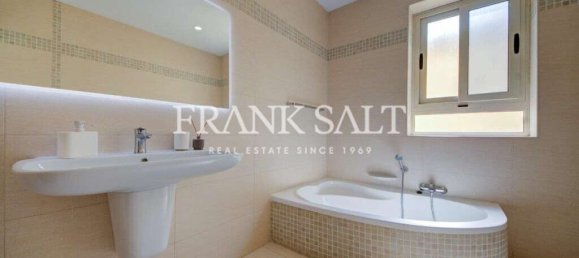 Ático de 3 dormitorios en Sliema, Malta No. 1446 13