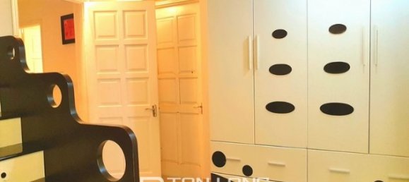 4 Schlafzimmer Villa in Tay Ho, Vietnam, Nr. 1913 11