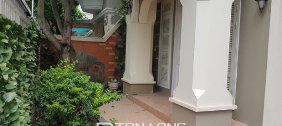 4 Schlafzimmer Villa in Tay Ho, Vietnam, Nr. 1913 2