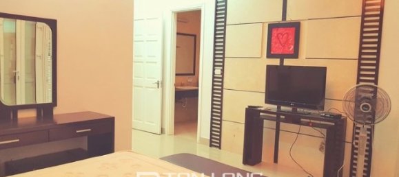 4 Schlafzimmer Villa in Tay Ho, Vietnam, Nr. 1913 6