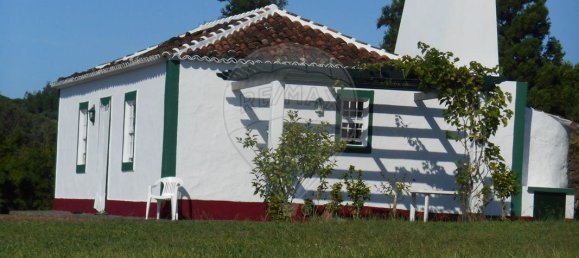 2 bedrooms House in Vila do Porto, Portugal No. 45024 4