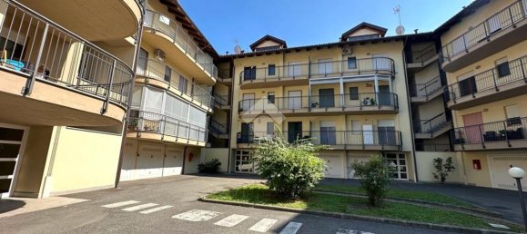 3 rooms Apartment in Airasca, Italy No. 119979 2