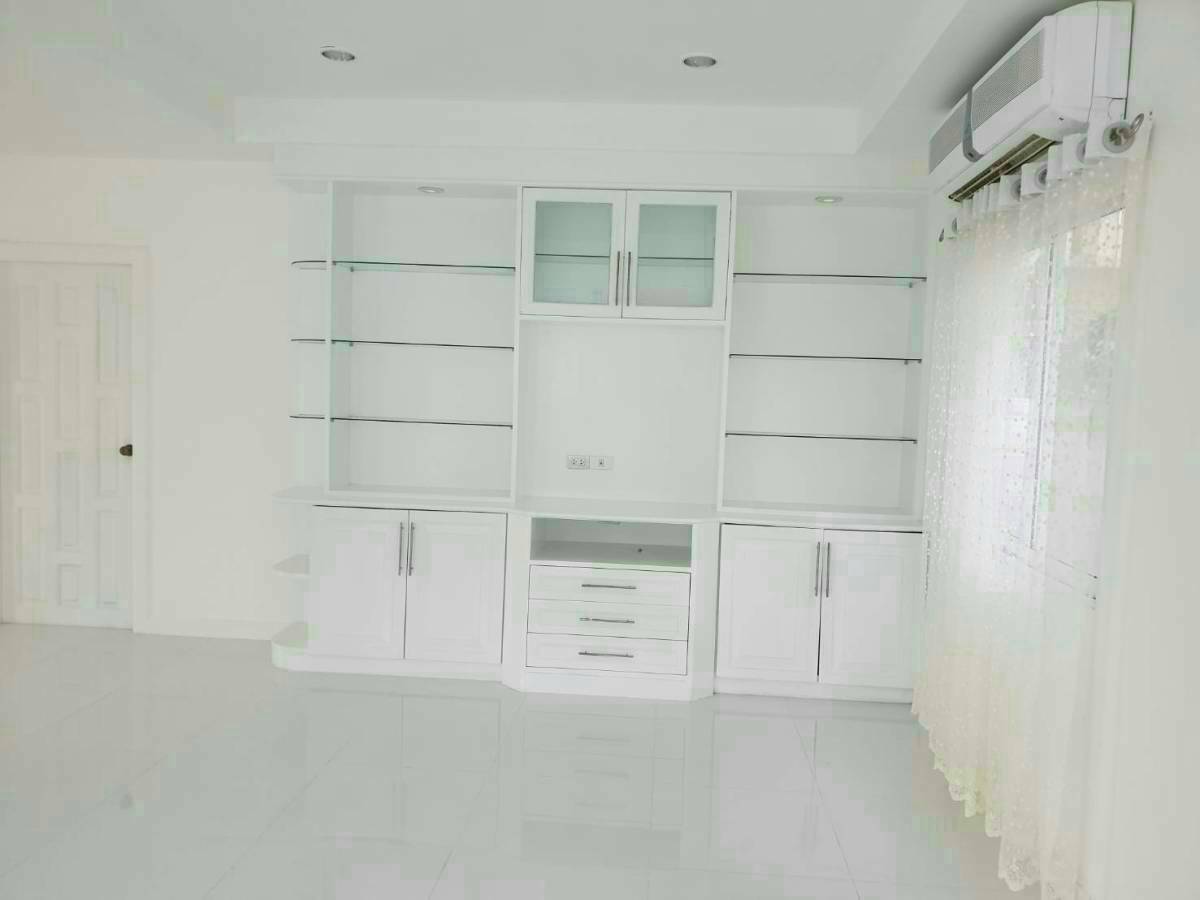 3 bedrooms Cafe / restaurant in Pattaya, Thailand No. 1232