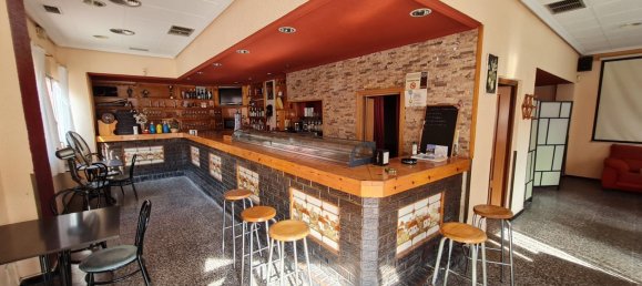 Gewerbliche Immobilie in Zaragoza, Spain 100m², Nr. 108225 2