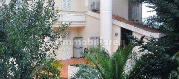 5 rooms Villa in Pesaro, Italy No. 74040 2