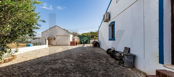 340m² Commercial property in Silves, Portugal No. 337248 24