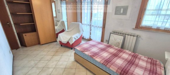 3 rooms Apartment in Rome, Italy No. 30873 6