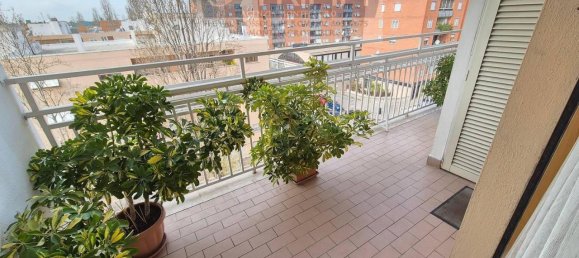 3 rooms Apartment in Rome, Italy No. 30873 11