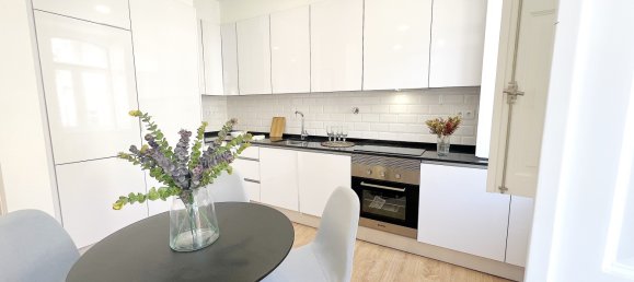 2 bedrooms Apartment in Lisbon, Portugal No. 186471 5