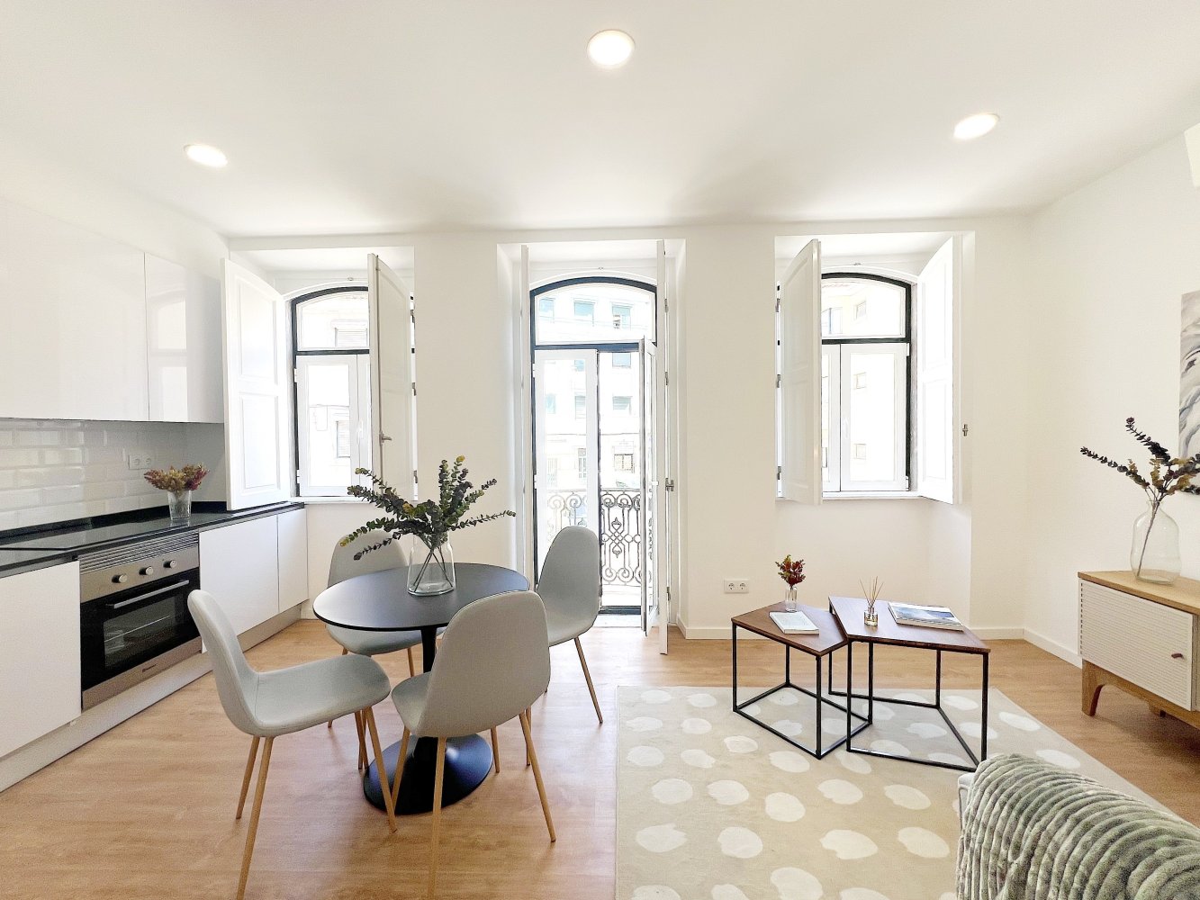 2 bedrooms Apartment in Lisbon, Portugal No. 186471