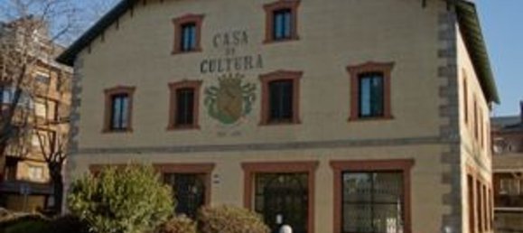 105m² Commercial property in Collado Villalba, Spain No. 135297 3