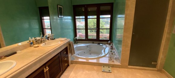 Villa de 5 dormitorios en Marbella, Spain No. 147515 16