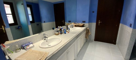 Villa de 5 dormitorios en Marbella, Spain No. 147515 15