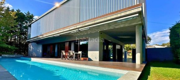 4 bedrooms House in Figueres, Spain No. 86551 2