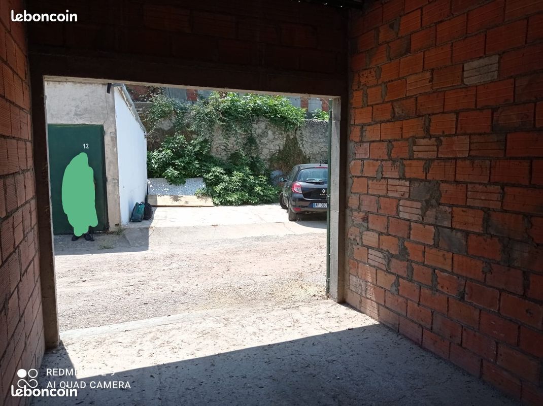 Garage in Beziers, France, Nr. 316095