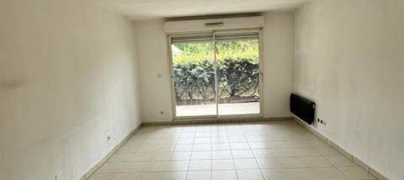 Studio in Le Pontet, France No. 329336 2