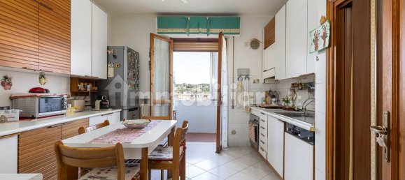 3 Schlafzimmer Wohnung in Poggibonsi, Italy, Nr. 109798 8