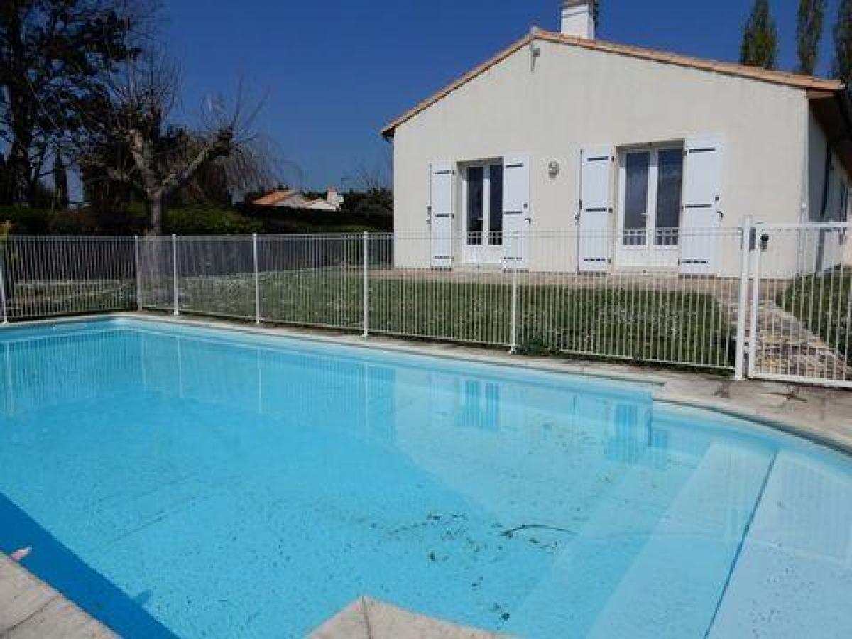 5 غرف نوم منزل في Niort, France رقم 28677