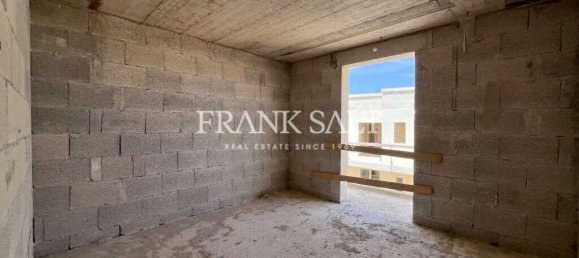 2 bedrooms Apartment in Sannat, Malta No. 877 2