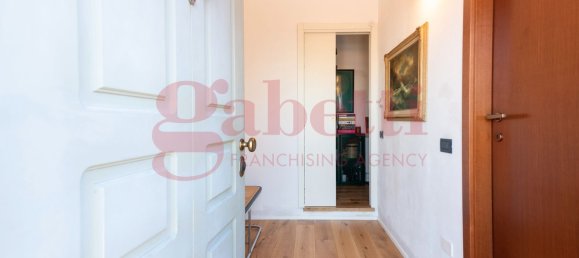 3-Zimmer Doppelhaus in Milan, Italy, Nr. 263941 7