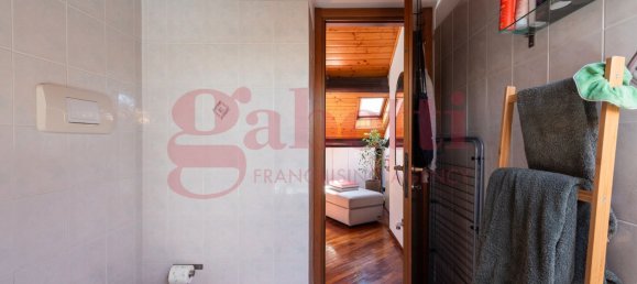 3-Zimmer Doppelhaus in Milan, Italy, Nr. 263941 32