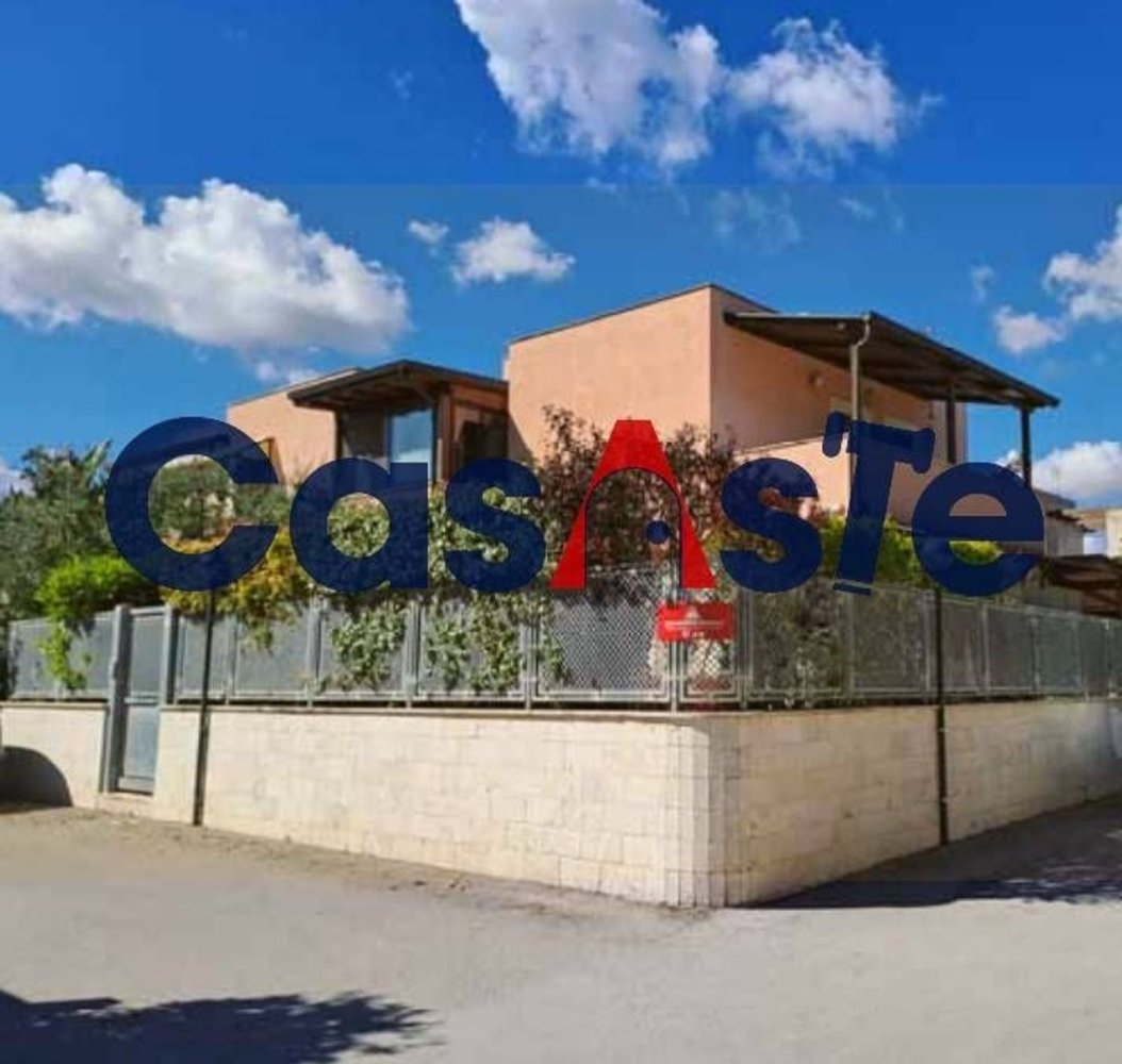 9-salle Maison à Trani, Italy No. 35035