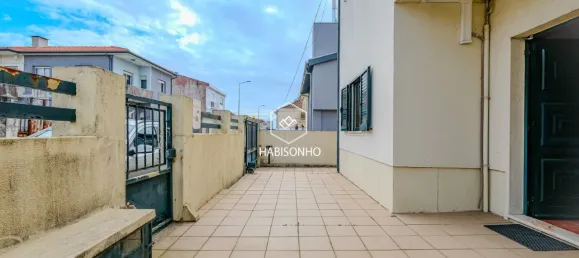 4 bedrooms House in Madalena, Portugal No. 93469 24