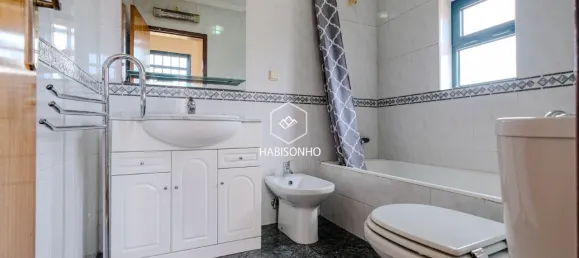 4 bedrooms House in Madalena, Portugal No. 93469 7