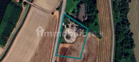 Коммерческая недвижимость с 3 комнатами в Канаро, Италия № 228381 20